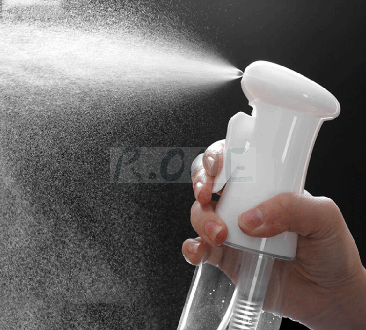 Continuous trigger sprayer bottle